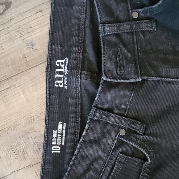 ANA Black Jeans - Picture 2 of 2